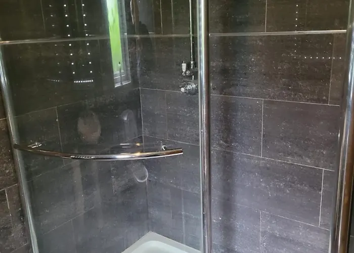 Large En-suite Pansiyon Killarney